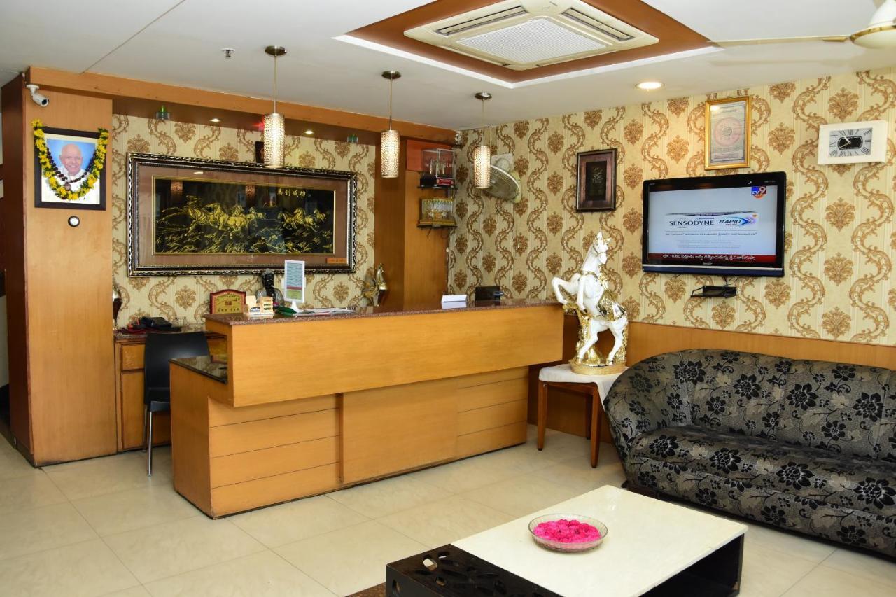 Khammam Budget Hotel المظهر الخارجي الصورة
